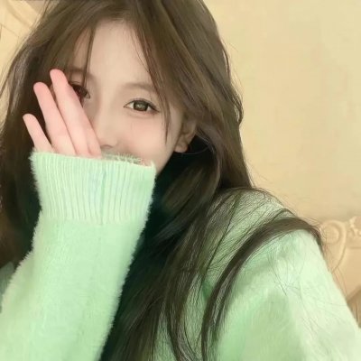 千岁大人你尾巴露出来啦